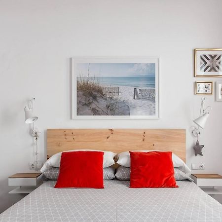 Stylish Apartment With Terrace For Couple Or Family برشلونة المظهر الخارجي الصورة